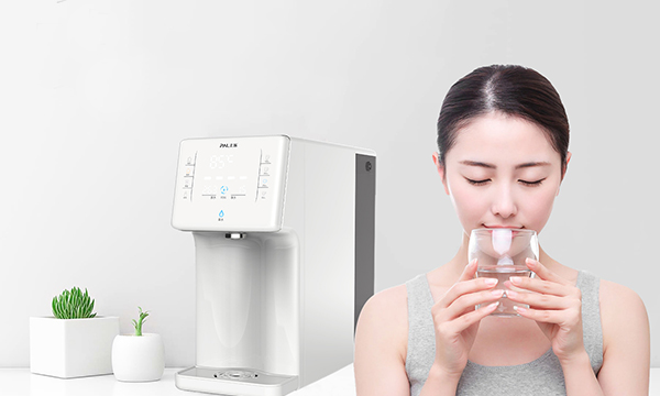 多喝水、喝好水，拥有上派移动水吧对疫情防控很重要！