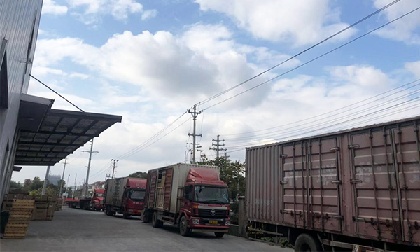 上派集成灶仓库声援！新品刚上市生产线就告急？