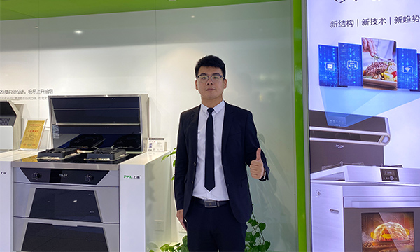 对话嵊州展会 | 上派集成灶市场经理郑亮：凭实力聚焦市场，用科技领航未来！