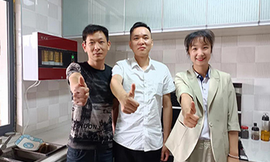 上派集成灶售后部长深入终端市场，质量奠定发展，服务铸就品牌！