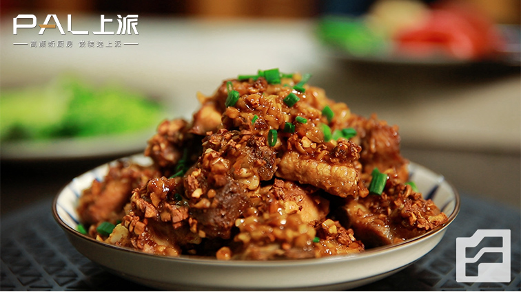 舌尖派美味：垂涎欲滴的蒜香排骨烹饪秘法